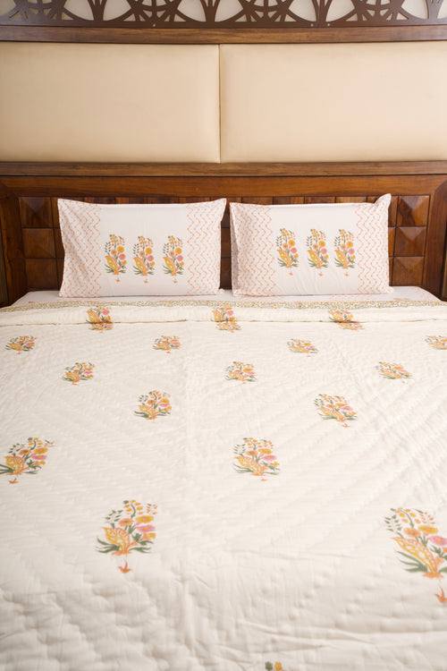 Guldasta Bedsheet & Quilt Set