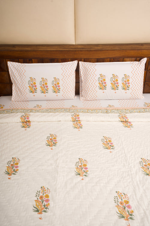 Guldasta Bedsheet & Quilt Set