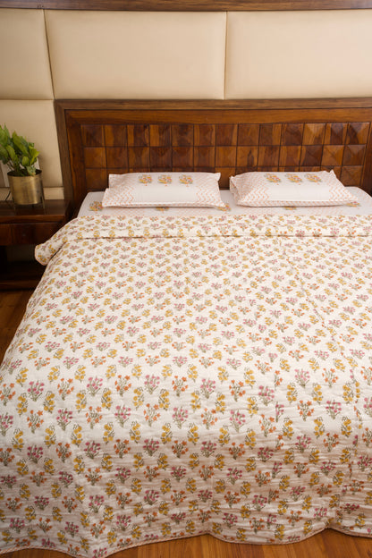 Guldasta Bedsheet & Quilt Set