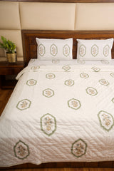 Green jasmine Mirror Bedsheet & Quilt Set