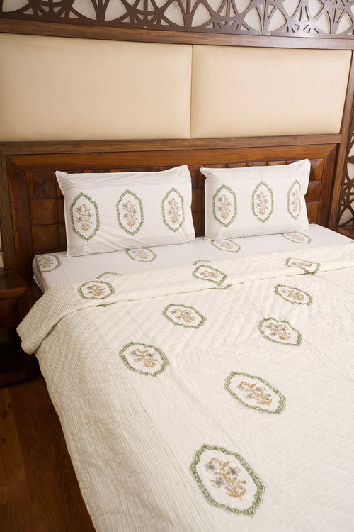 Green Jasmine Mirror Reversible Mulmul Cotton Quilt-King Size