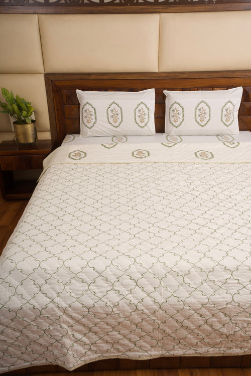 Green Jasmine Mirror Reversible Mulmul Cotton Quilt-King Size