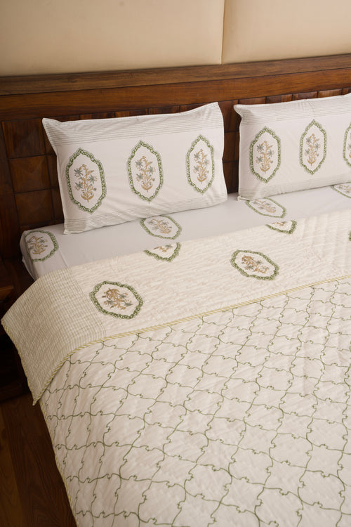 Green Jasmine Mirror Reversible Mulmul Cotton Quilt-King Size