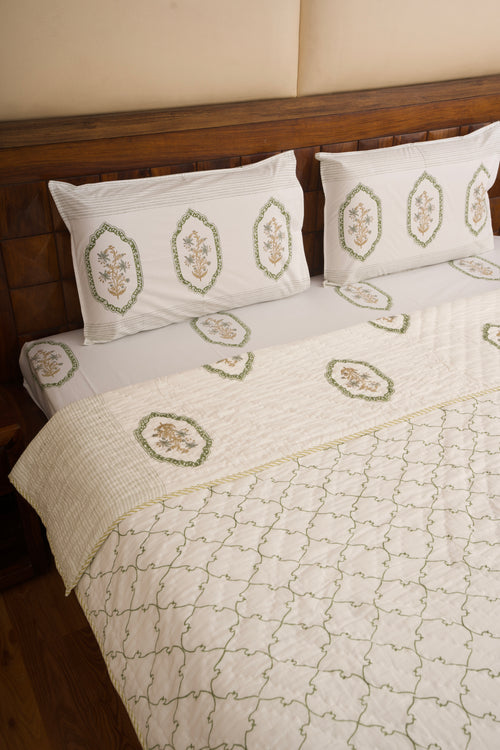 Green Jasmine Mirror Reversible Mulmul Cotton Quilt-King Size