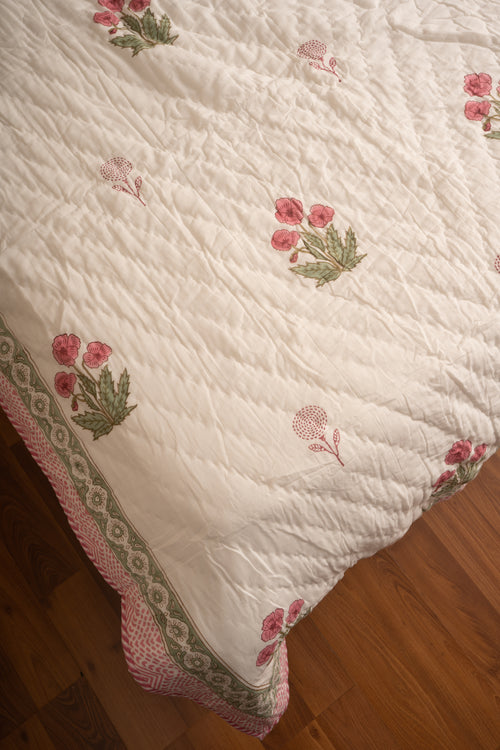 Gulaabi Pankhuri Reversible Mulmul Cotton Quilt