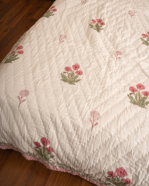 Gulaabi Pankhuri Reversible Mulmul Cotton Quilt