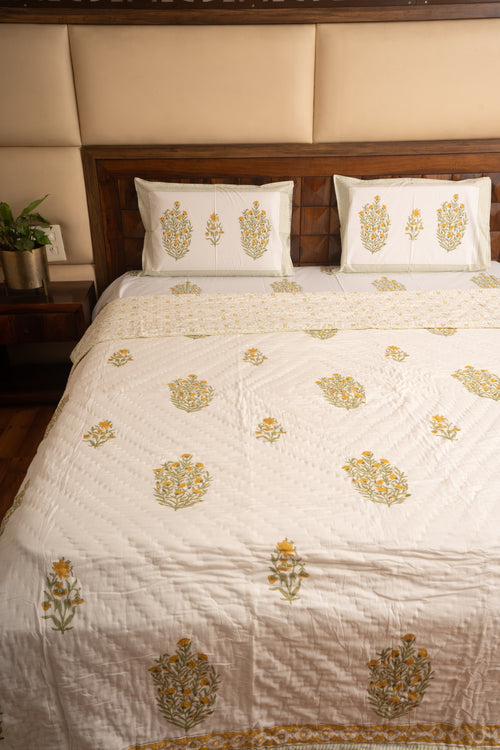Peeli Peeli Sarson Phule Bedsheet & Quilt Set- Mustard Yellow and Green