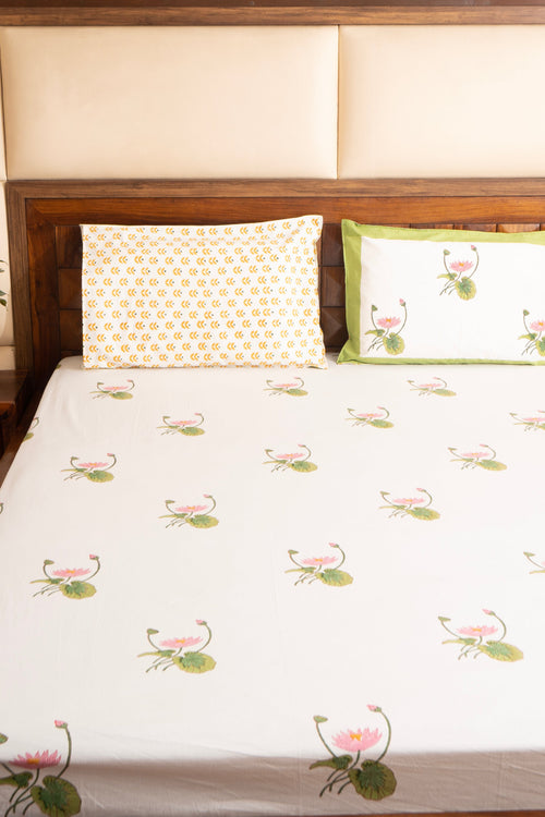 Kamal Ras Bedsheet & Dohar Set