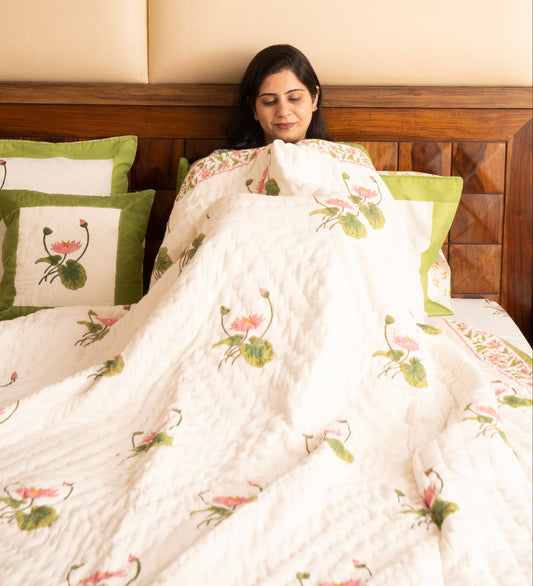 Kamal Ras Reversible Mulmul Cotton Quilt-King Size