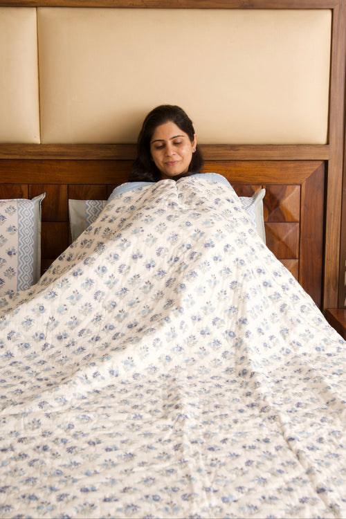 Anokha Chota Buta Bedsheet & Qulit Set-King