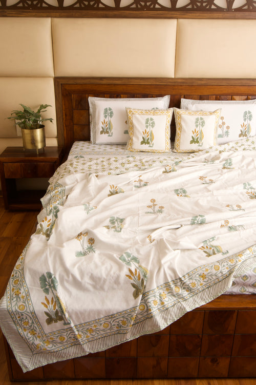 Dessert Guldasta Bedsheet & Dohar Set