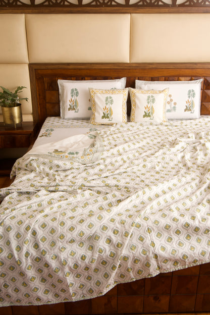 Dessert Guldasta Bedsheet & Dohar Set