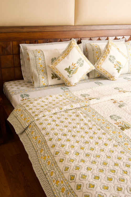 Dessert Guldasta Bedsheet & Bedcover Set
