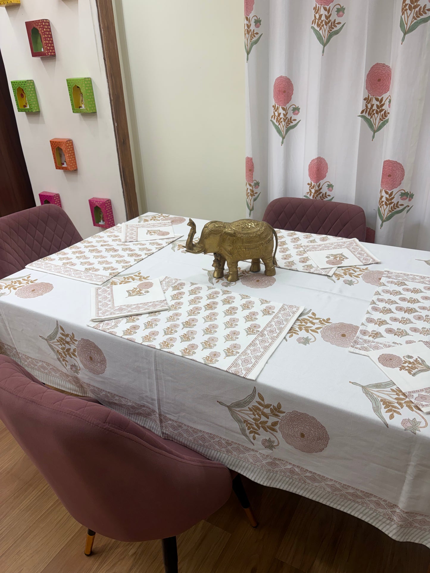 Peach Marigold Table Cover, Mat & Napkin Set