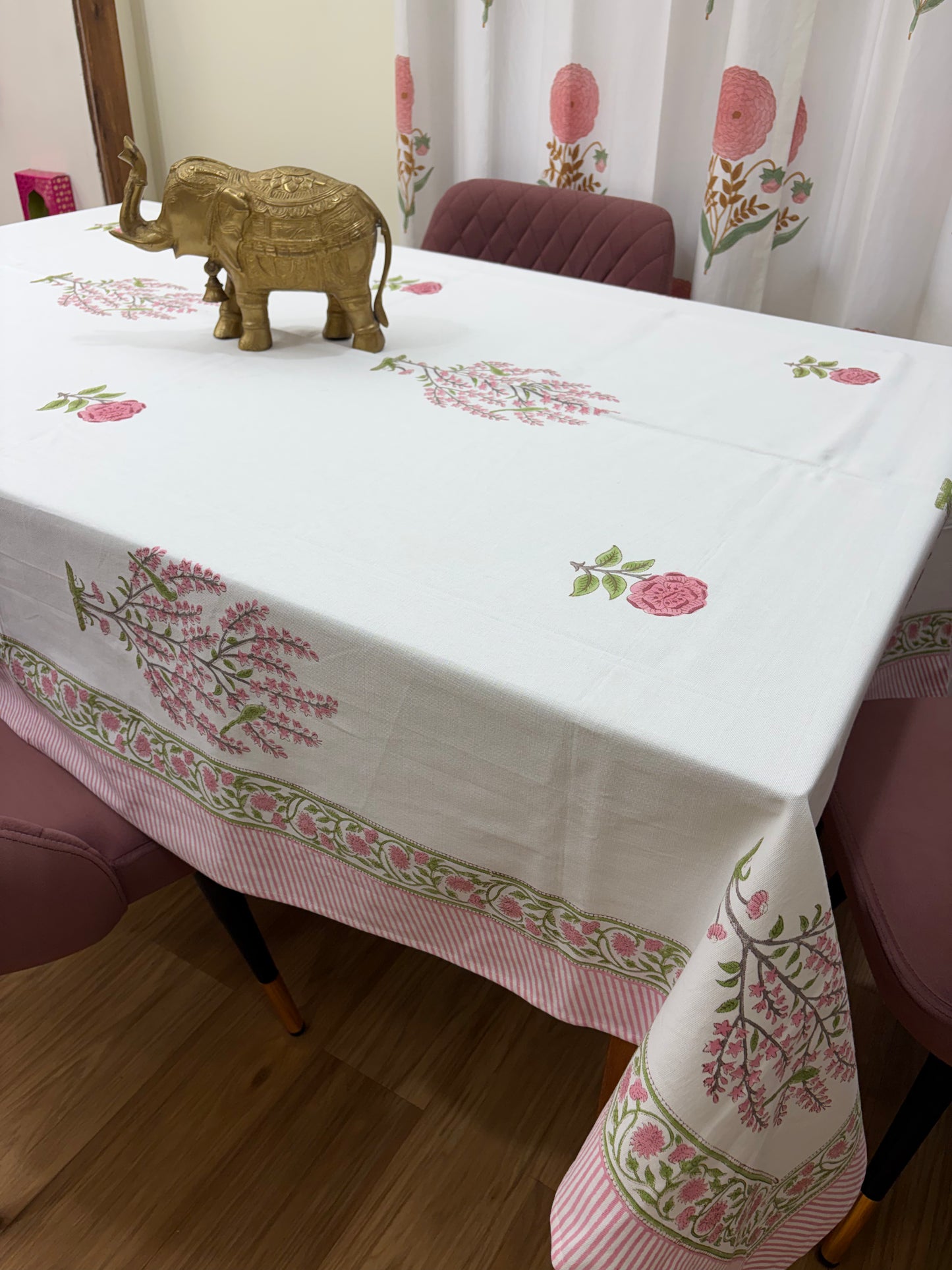 Totapuri Table Cover