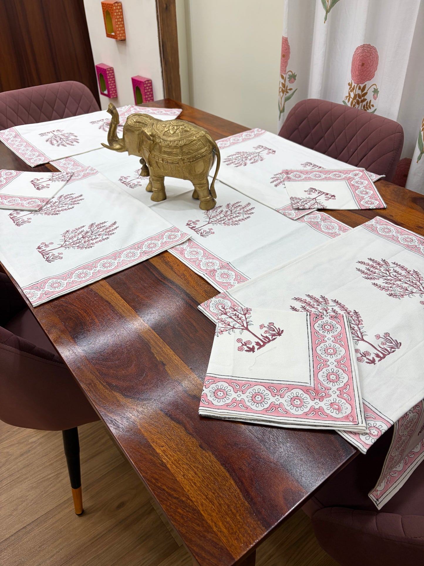 Rose Pink Parrot Table Runner, Mat & Napkin Set