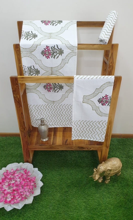 Kaneri Jaal Adult Towel Set