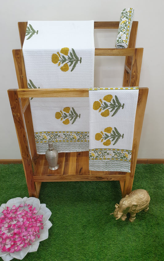 Yellow Poppy Adult Towel Set