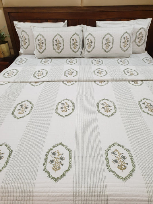 Green Jasmine Mirror Bedsheet & Bedcover Set