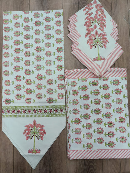 Gulab Khajuri Table set- Runner, Mat & Napkin