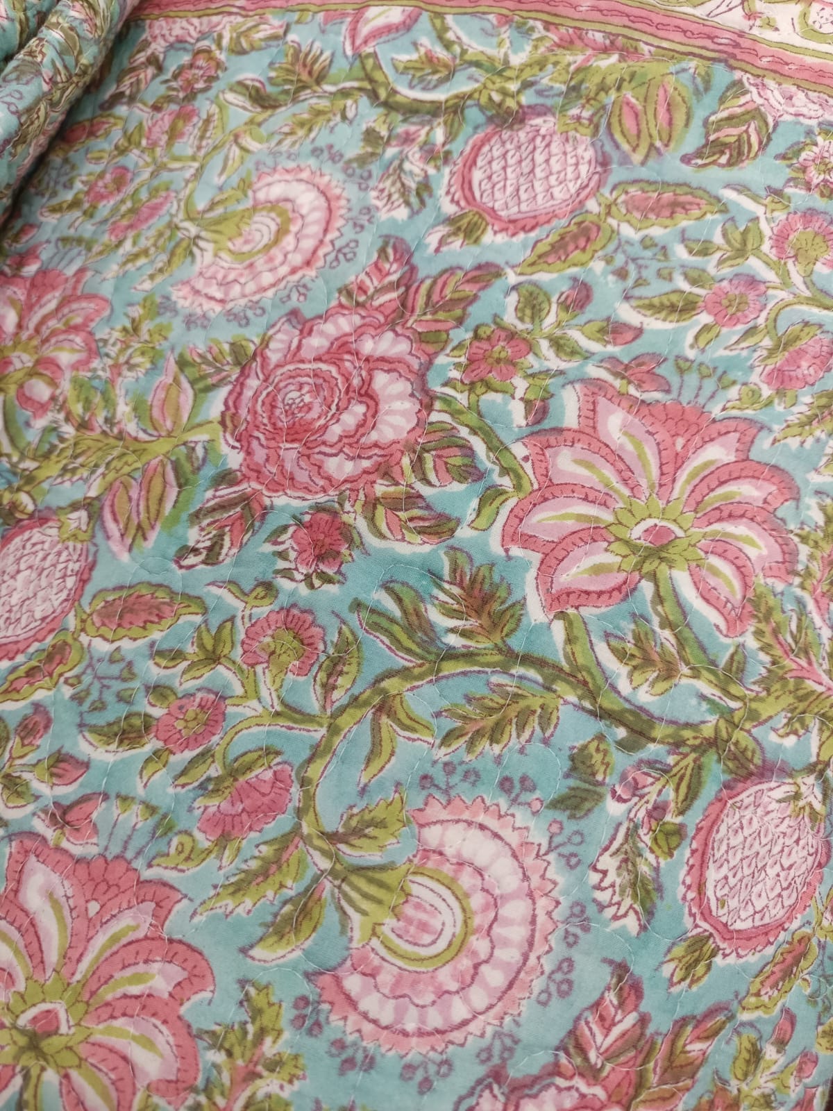 Kaliyon Ka Chaman Bedsheet & Bedcover Set