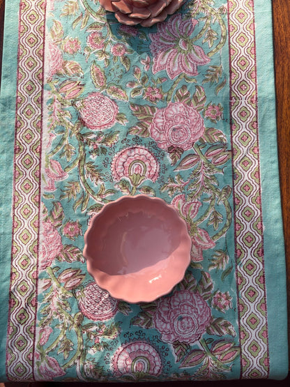 Kaliyon Ka Chaman Table Runner
