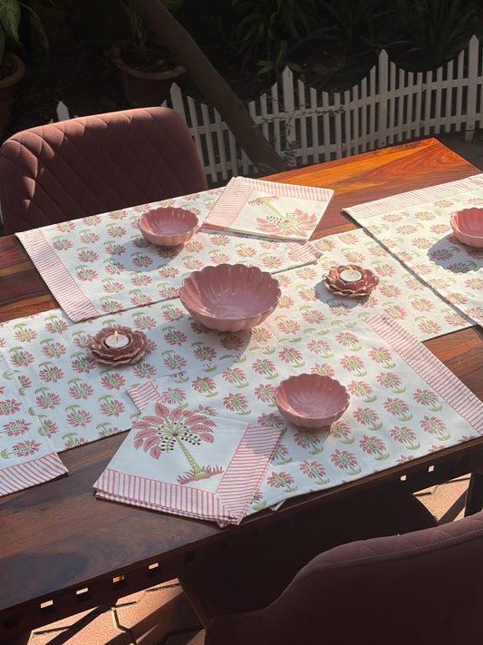 Gulab Khajuri Table set- Runner, Mat & Napkin