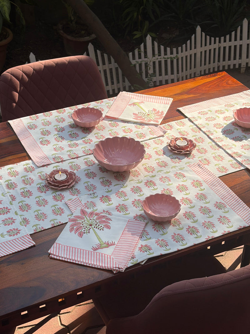 Gulaab Khajuri Table set- Runner, Mat & Napkin