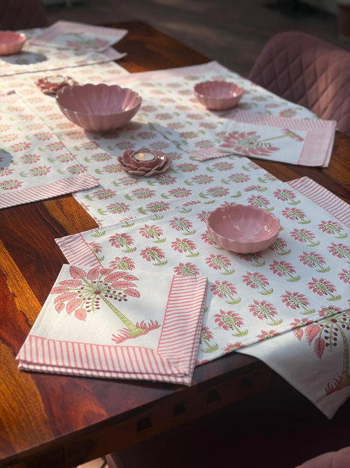 Gulaab Khajuri Table set- Runner, Mat & Napkin