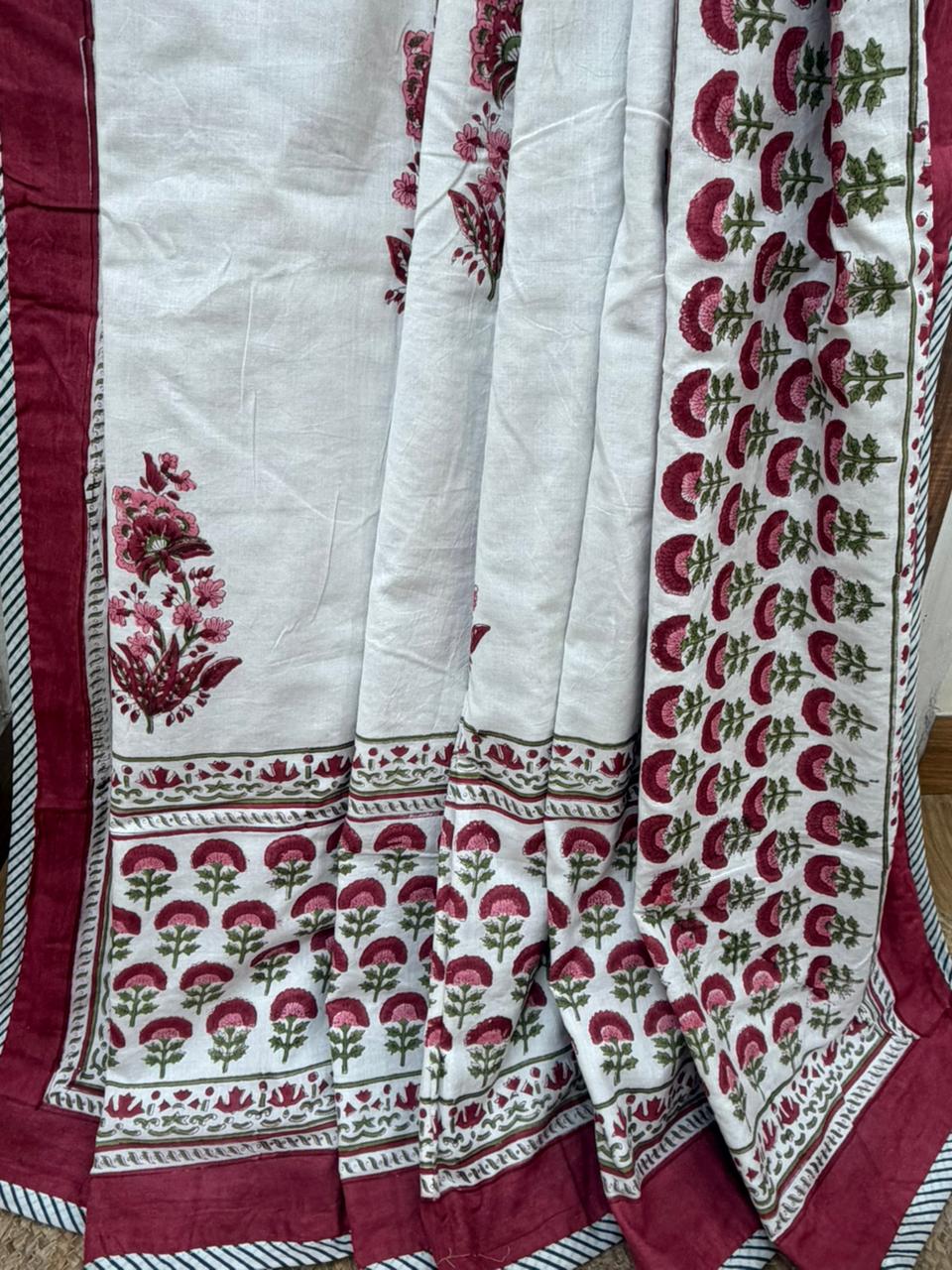 Organic Mulmul Cotton Dohar AC Blanket - Laal Buta